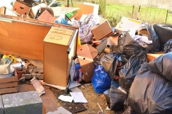 Indulge in top notch, full service, junk removal for estate clearing Indulge in top notch, full service, junk removal for estate clearing
