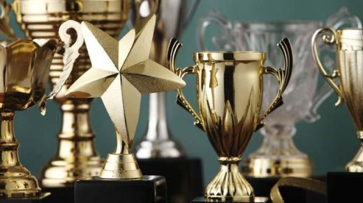The Ultimate Guide to Award Designs: Plaques, Trophies, and Medals