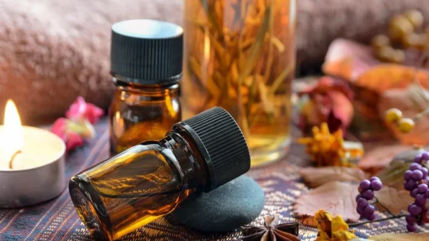 The Power of Essential Oils: How They Can Improve Your Sleep and Mental Clarity
