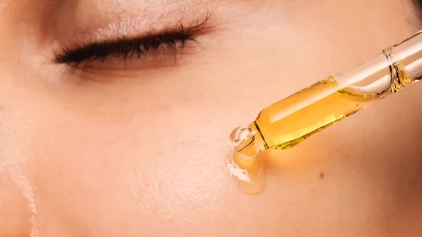 Choosing a Face Oil That Suits Dry Skin